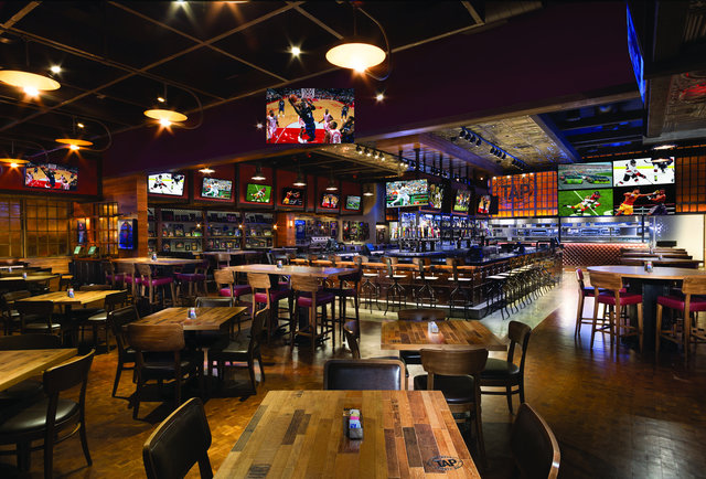 The 15 Best Sports Bars in Vegas