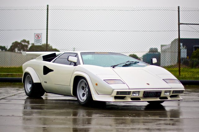 The 15 Most '80s Cars Of The 1980s - Delorean, Countach, Testarossa 