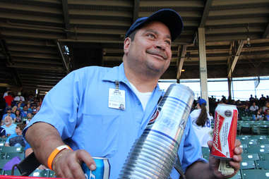 Wrigley Field beer vendors suffering through Chicago Cubs