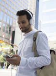 11 Free Podcasts That'll Make You More Interesting at Parties