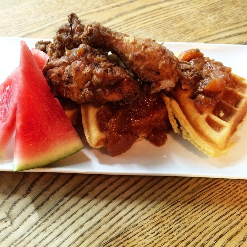 The 9 Best Fried Chicken Spots in Montreal Thrillist