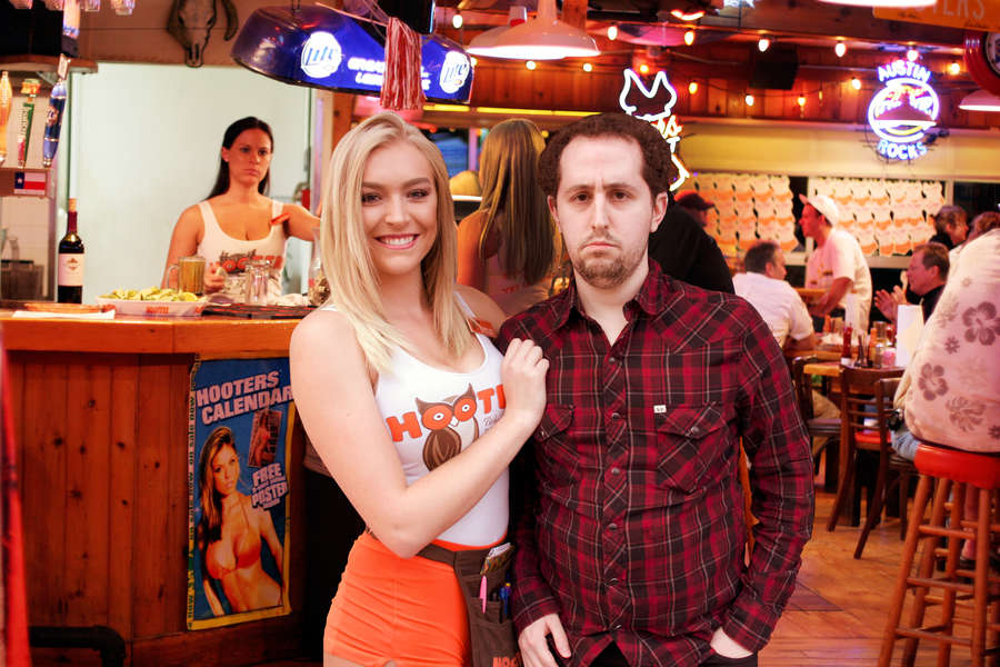 I Got Rejected by Every Waitress at Hooters - Thrillist