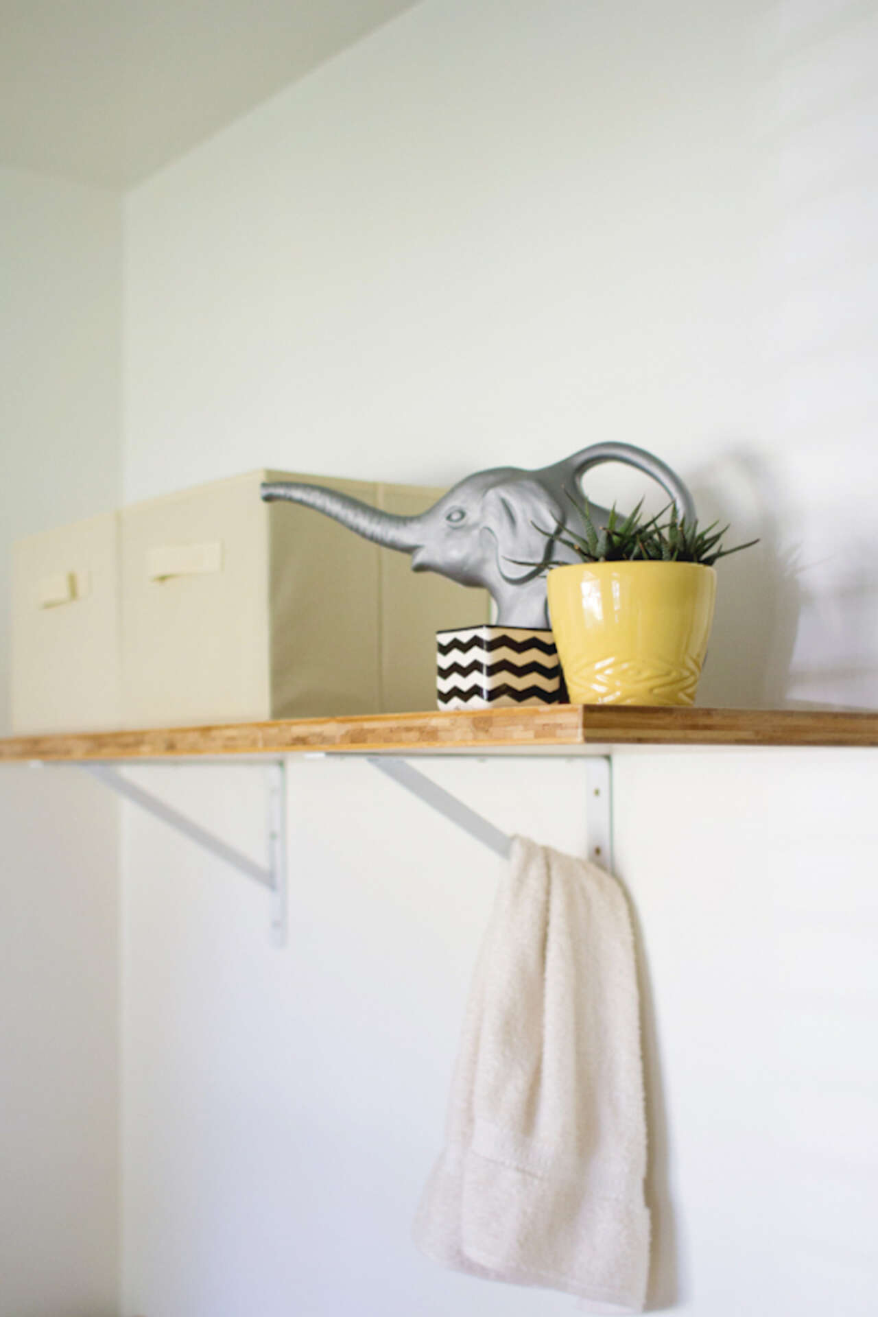 10 Easy Shelves You Can Install in 30 Minutes Easy Wood Shelf Ideas