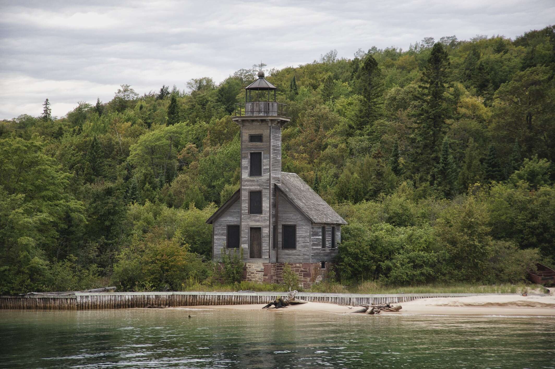 grand island east channel light