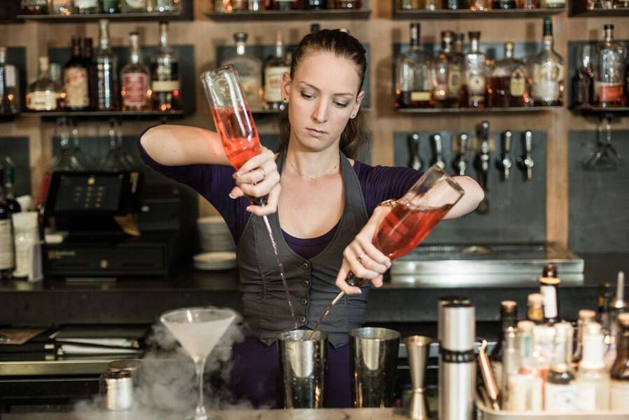 12 Female Bartenders in Atlanta You Should Know - Thrillist