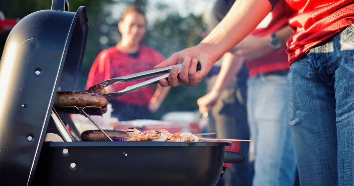 Master the art of tailgate cooking! 