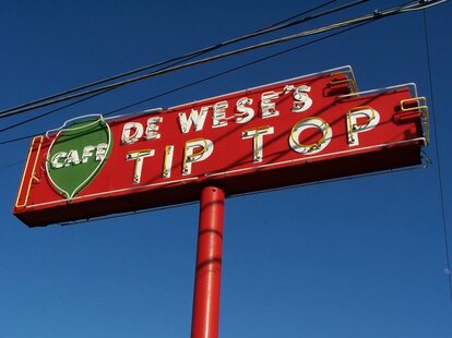 De Wese's Tip Top Cafe: A San Antonio, TX Restaurant ...
