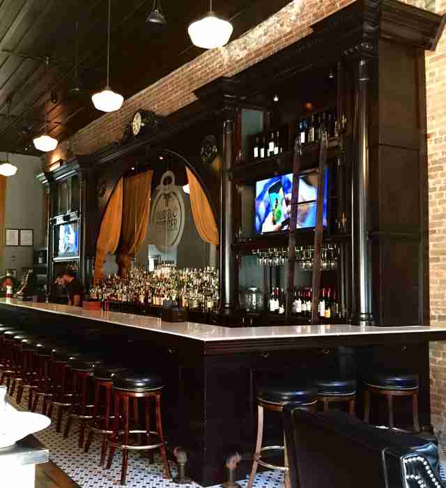 The 9 Most Beautiful Bars In Louisville Thrillist