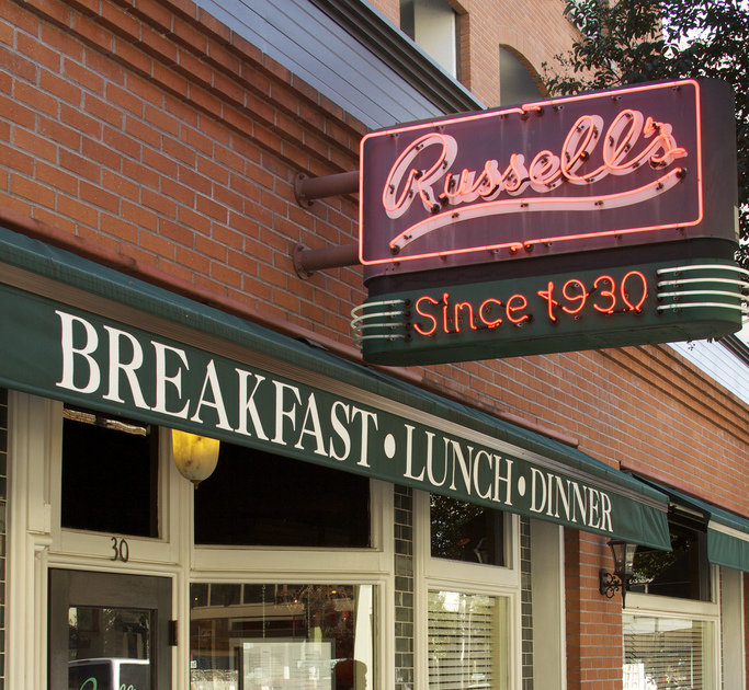 Russell's A Los Angeles, CA Restaurant.