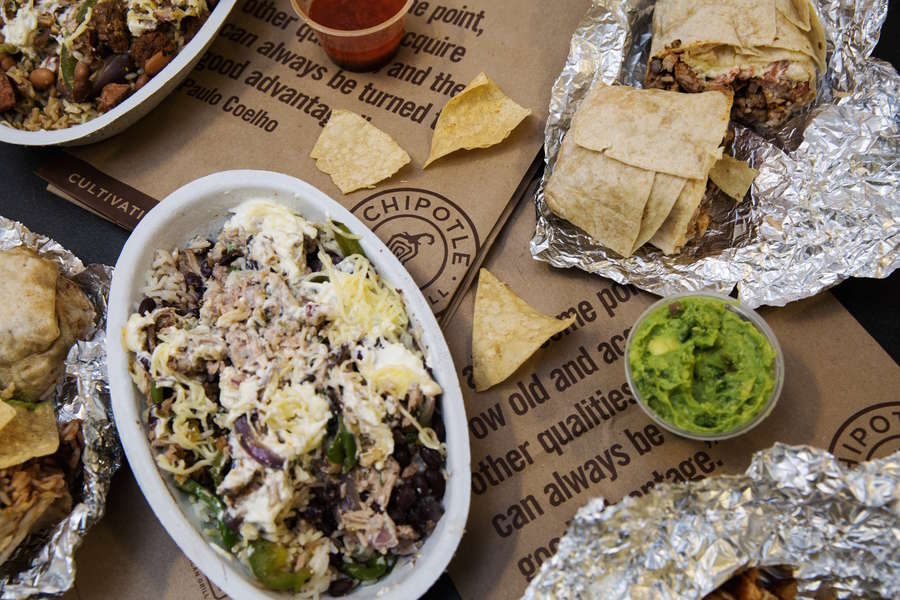 The Chipotle E Coli Outbreak Has Spread to 3 More States Thrillist