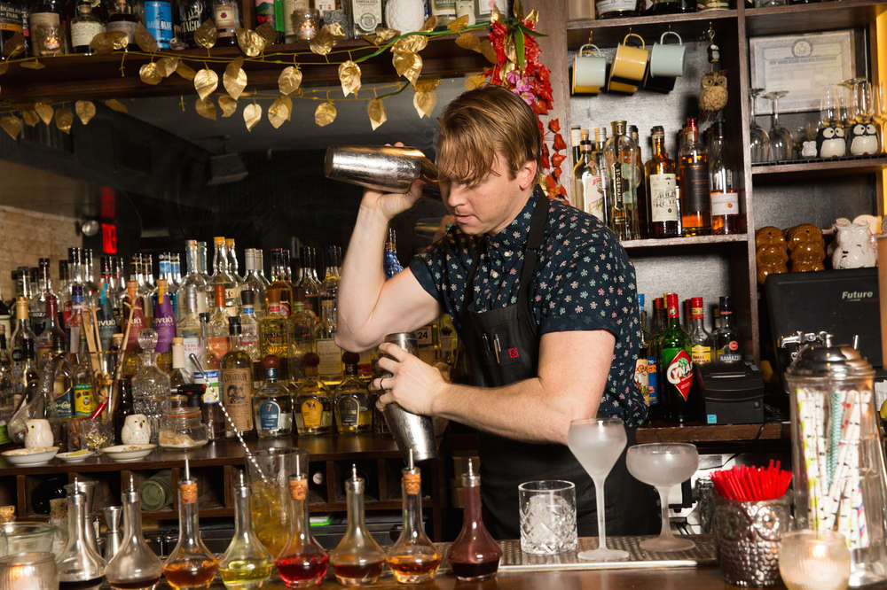 How to become a bartender in nyc
