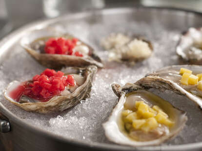 Seattle's 13 Best Oyster Happy Hours - Thrillist