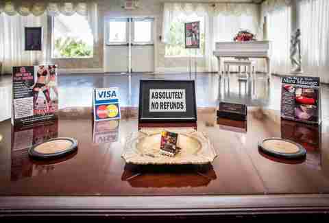 Sheri's Ranch: A Look Inside a Nevada Brothel (PHOTOS) - Thrillist