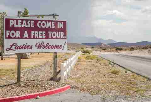 Sheri's Ranch: A Look Inside a Nevada Brothel (PHOTOS) - Thrillist