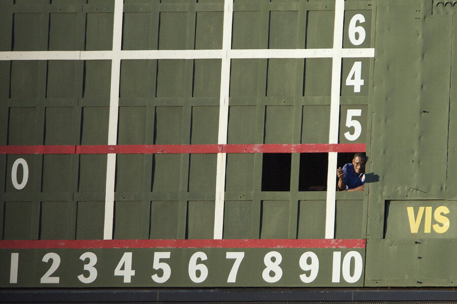 Things You Didn't Know About Being a Wrigley Field Beer Vendor - Chicago  Cubs - Thrillist