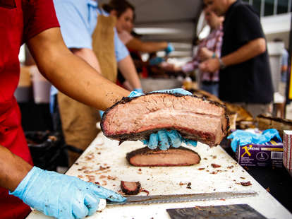 texas bbq eating