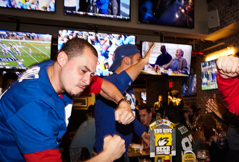 I Spent 14 Straight Hours At Buffalo Wild Wings Thrillist