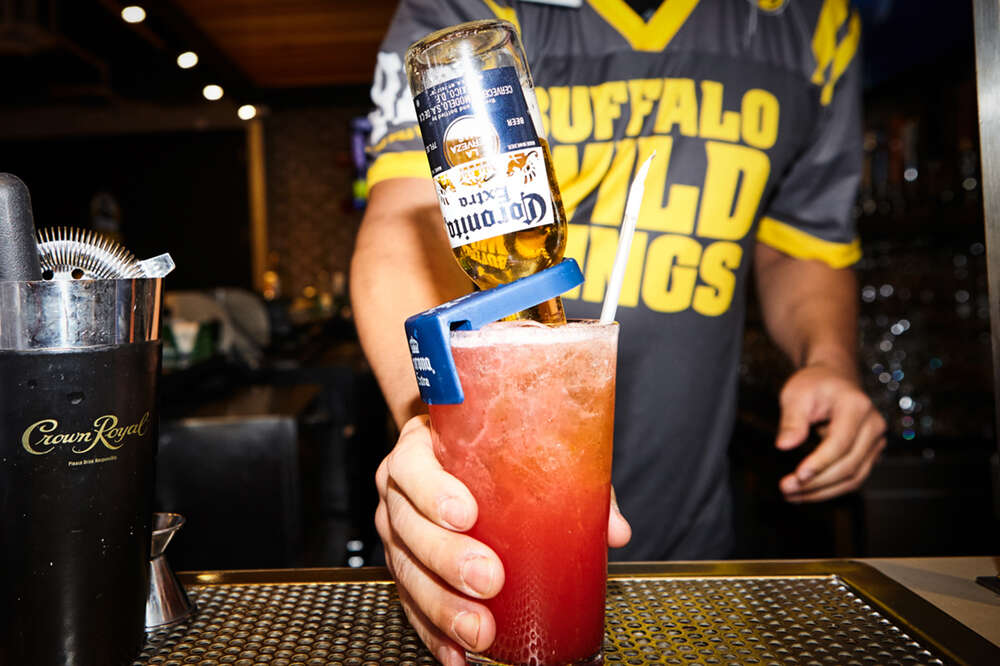 10 things every fantasy football - Buffalo Wild Wings