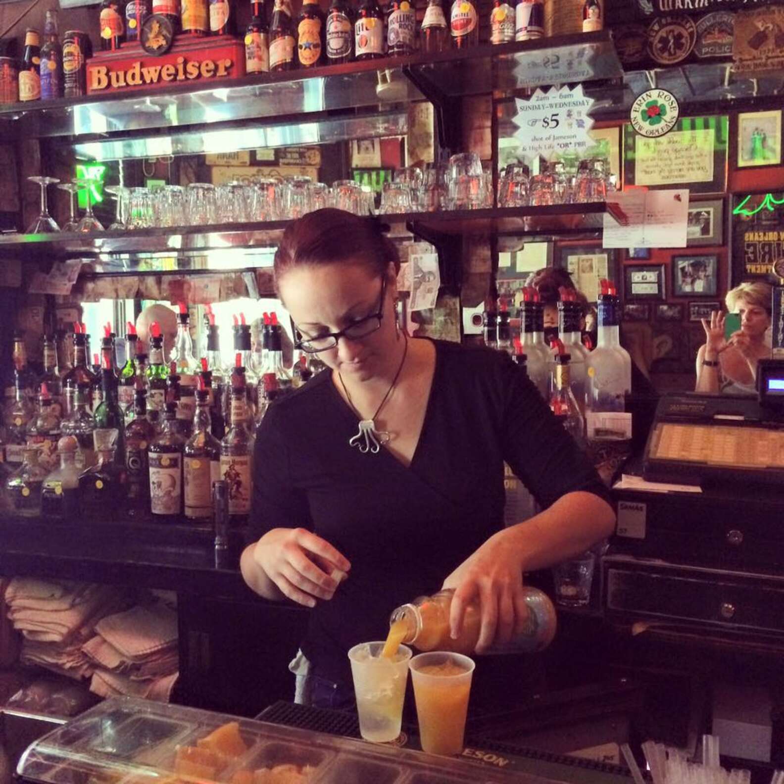 11 Female Bartenders You Need To Know In New Orleans Thrillist 