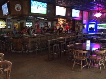 The Maple Leaf Pub: A Bar in Houston, TX - Thrillist