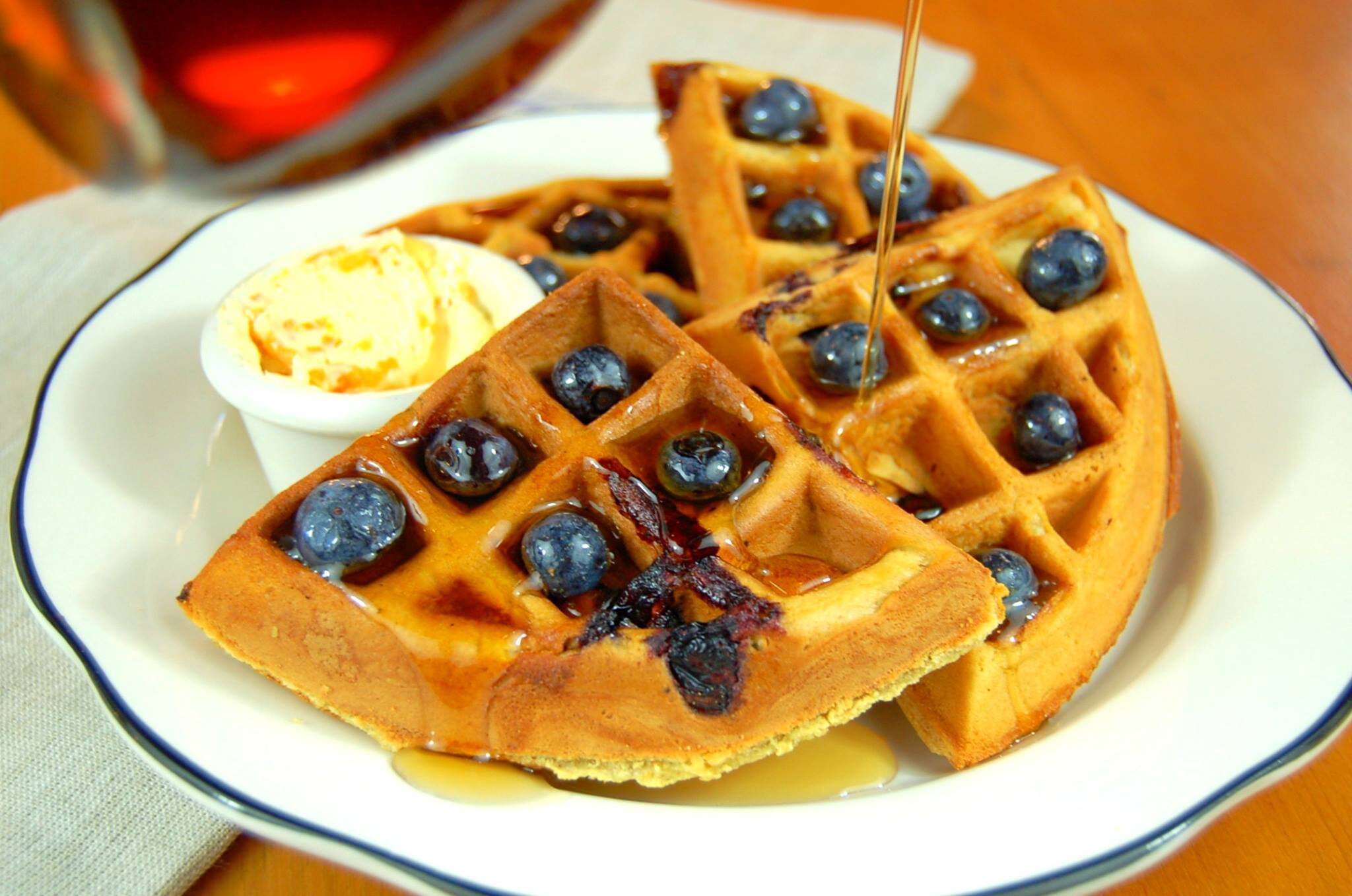 Best Breakfast In Nyc Restaurants Breakfast Places In New York City Thrillist