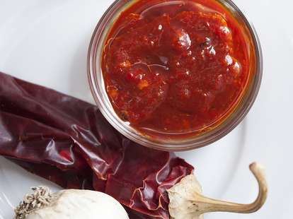 Health Benefits of Hot Sauce: Why Capsaicin and Peppers Are Good for ...