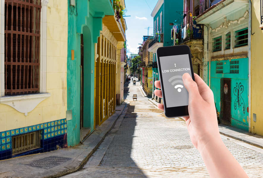 Cuba's Internet Is F*cking Insane. And the Ways Cubans Use It Are ...