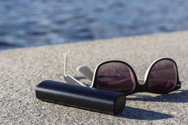 pax vaporizer, discrete vaporizer, smoking in public