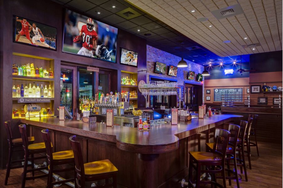 Rusty Bucket: A Bar in Charlotte, NC - Thrillist