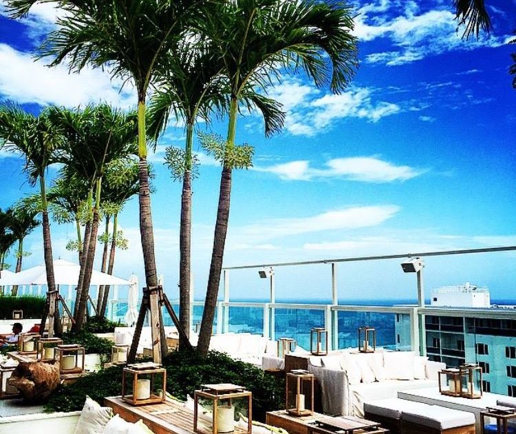 The 1 Rooftop A Miami, FL Bar.