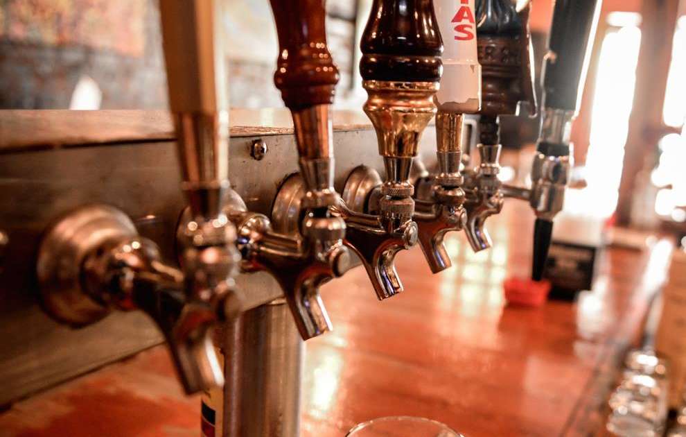 The Best Dive Bars in Atlanta Neighborhood Guide to Dive Bars Thrillist