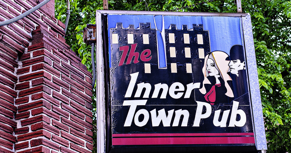 The Best Dive Bars In Chicago Thrillist best-dive-bars-in-chicago-bars-we-love-to-hate-and-hate-to-love
