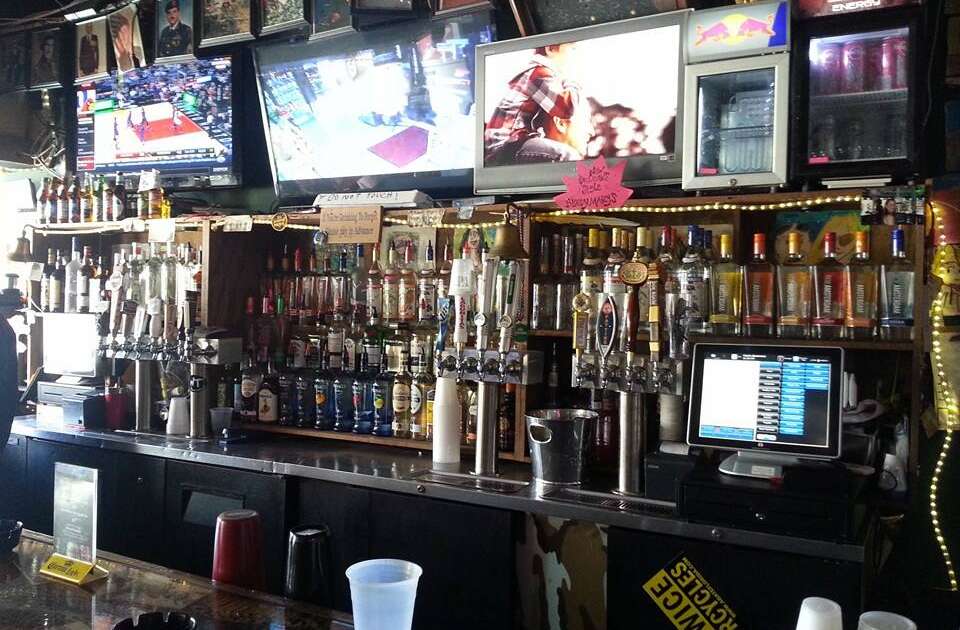 the-best-dive-bars-in-miami-neighborhood-guide-to-dive-bars-thrillist