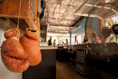 The Best Dive Bars in San Antonio - Thrillist