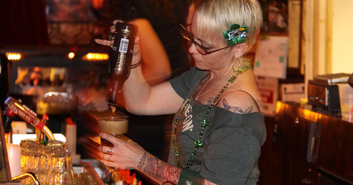 Champagneâs Cafe: A Las Vegas, NV Bar.