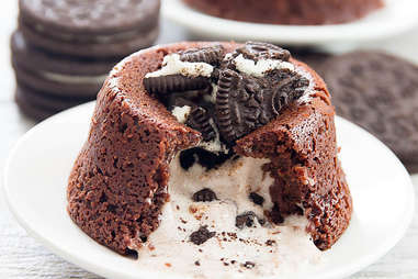 Oreo lava cakes