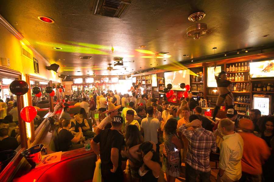 Mill Cue Club A Tempe, AZ Bar Thrillist