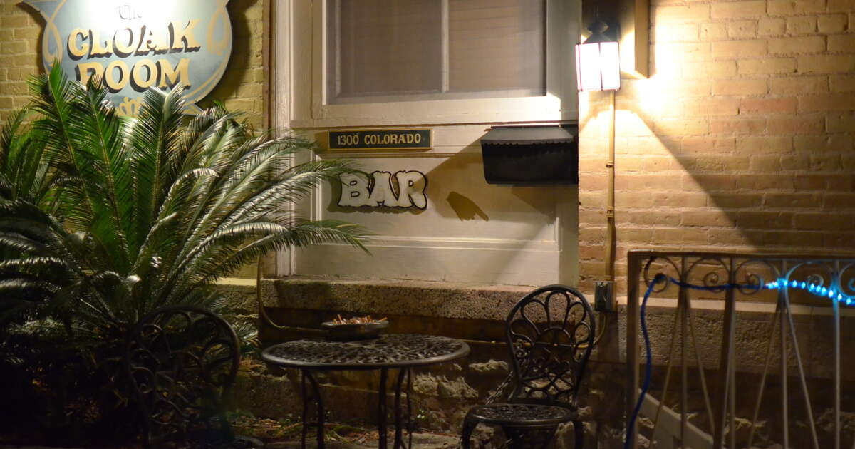 Best Dive Bars Austin Thrillist