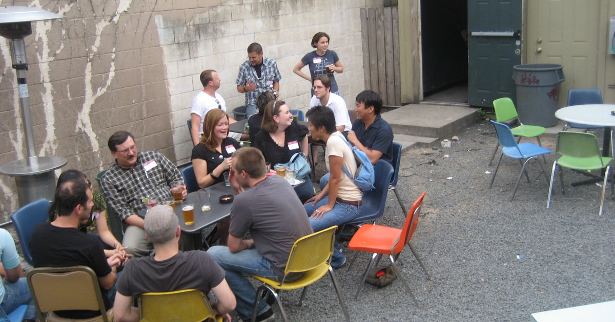 Best Dive Bars Austin Thrillist