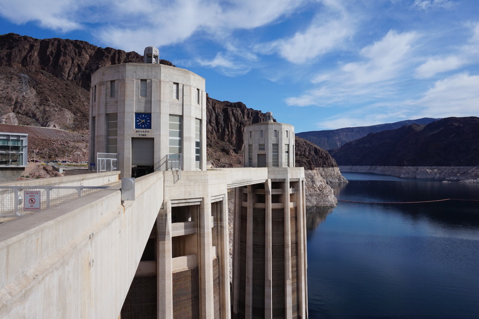 The Most Kitschy Tourist Attractions Outside Las Vegas Cheesy Tourist