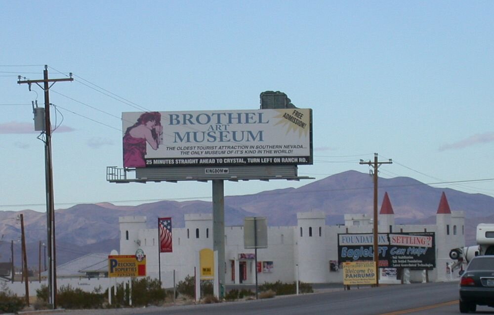 The Most Kitschy Tourist Attractions Outside Las Vegas Cheesy Tourist