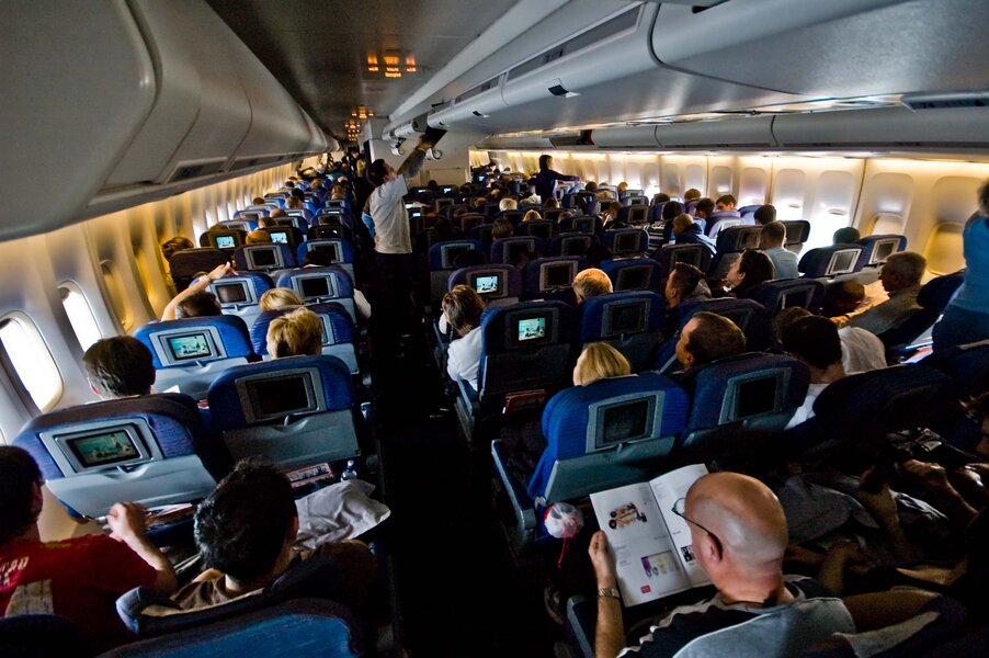 Which Passengers Are the Worst: First Class or Coach? - Thrillist