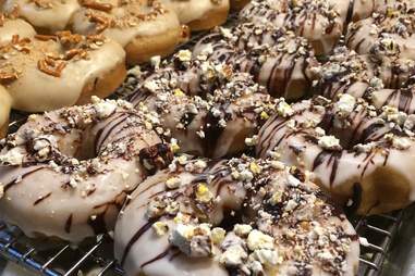 Best Donut Shops In Indianapolis Indiana Thrillist