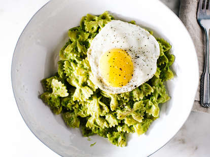 Avocado pasta