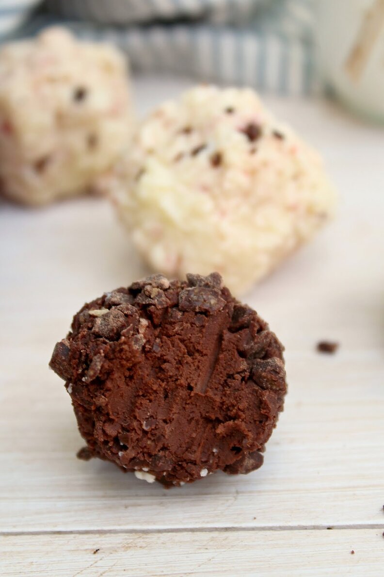 Yogurt truffles, Honey and Figs Kitchen