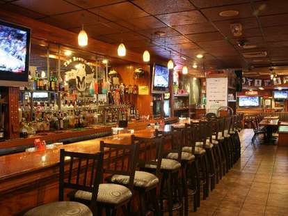 Brown Jug Restaurant: A Bar in Ann Arbor, MI - Thrillist