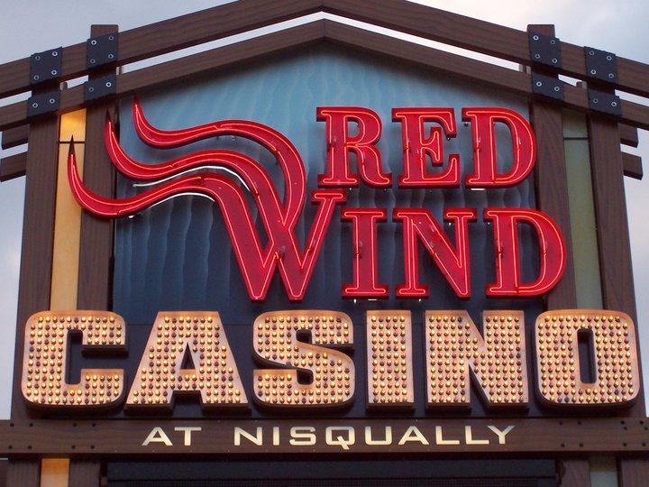 red wind casino slots near me