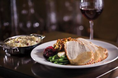 The Capital Grille, Memphis wine bar