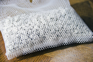 Aluminum silicates absorb smells