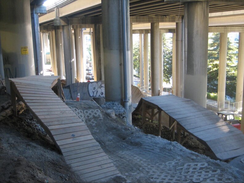 ramps at the 1-5 colonnade for skaters